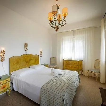 Tizian Hotel 3*