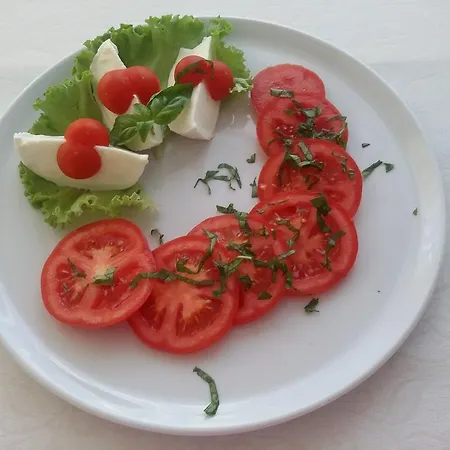 Tizian Καόρλε